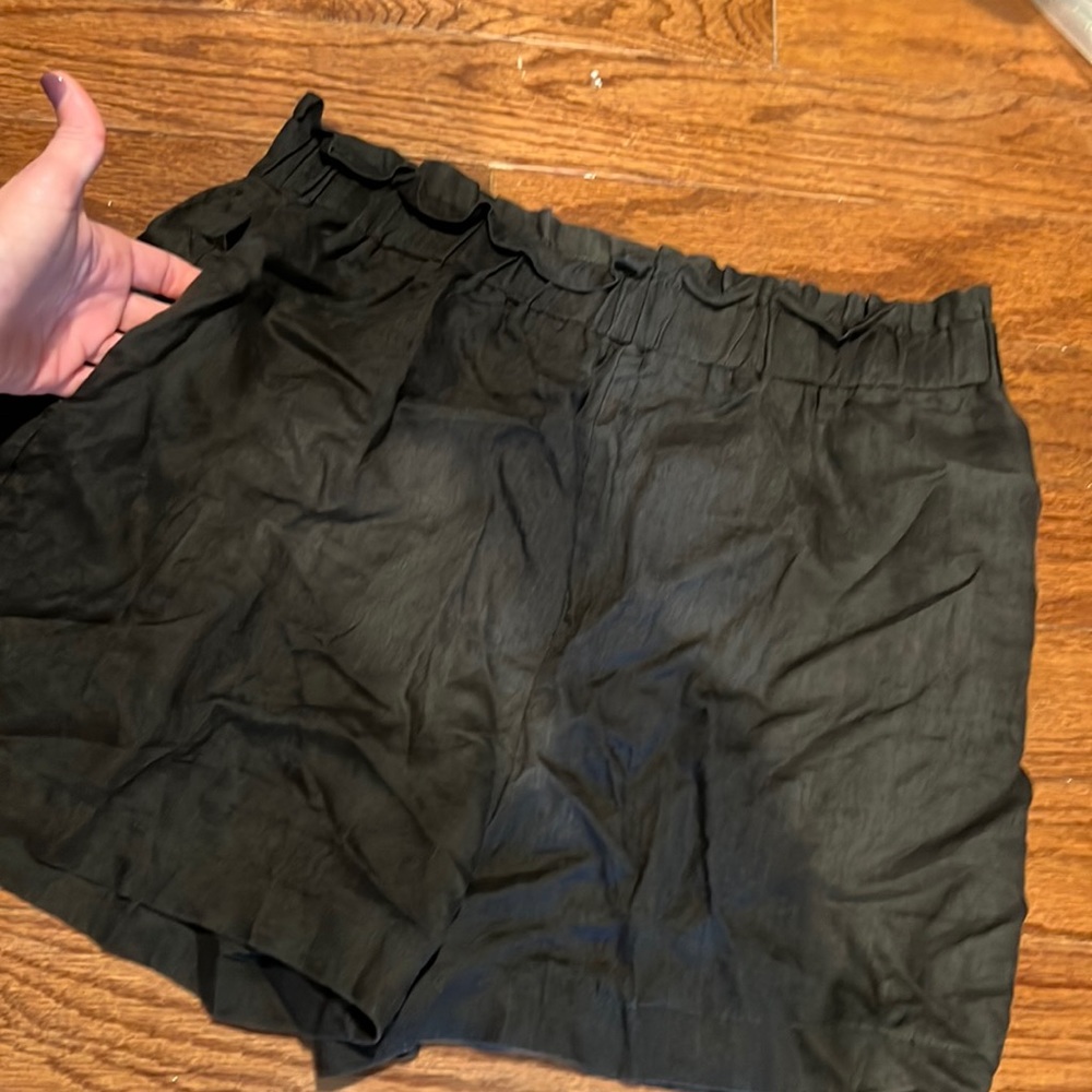 Linen shorts